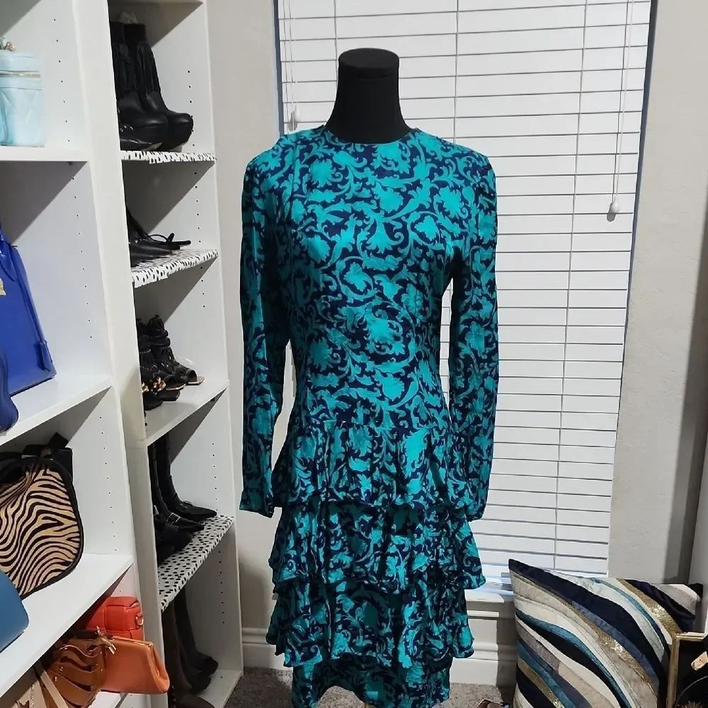 Vintage Maggy London Blue Black Long Sleeve Tiered Dress